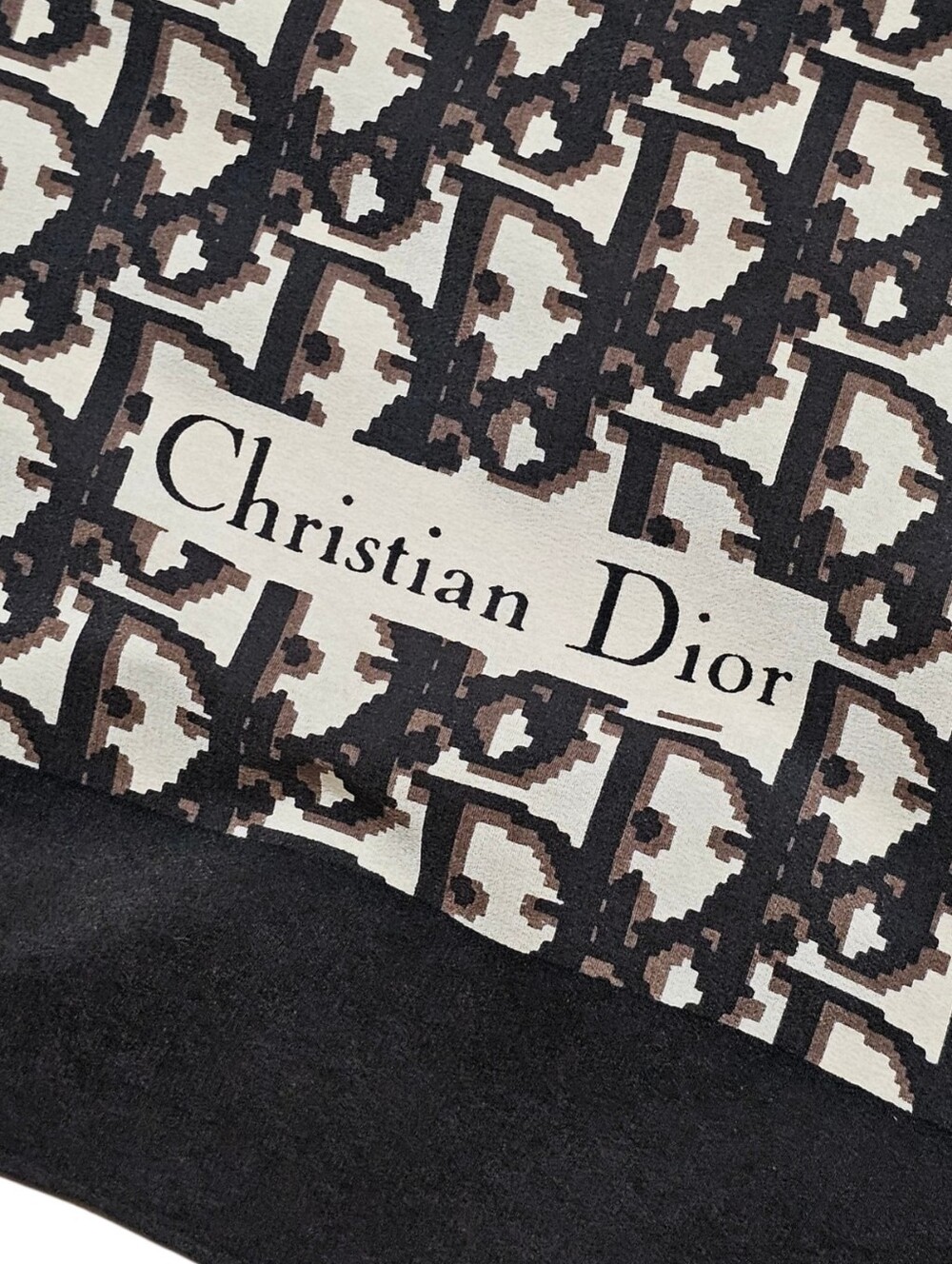 CHRISTIAN DIOR SCARF - Picture 14 of 15